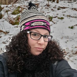 Meet your Posher, Holly